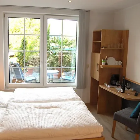 Bed & Breakfast Ferienweingut Benedikt Nilles - Urlaub Beim Winzer 3*