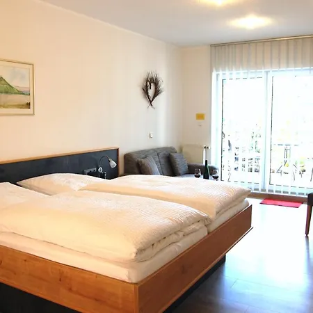 Bed & Breakfast Ferienweingut Benedikt Nilles - Urlaub Beim Winzer Punderich
