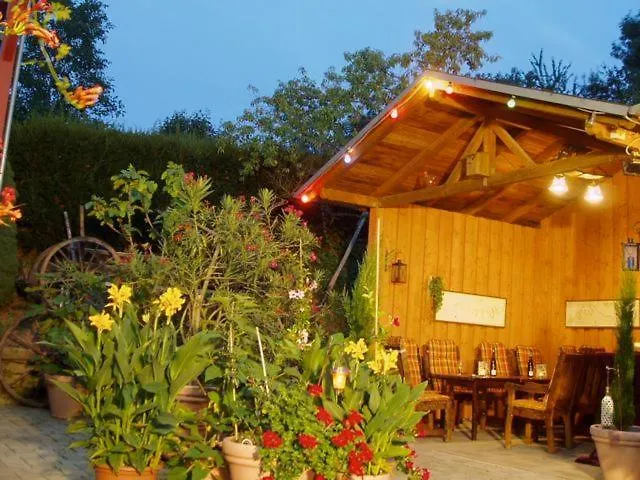 住宿加早餐酒店 Ferienweingut Benedikt Nilles 平德里希