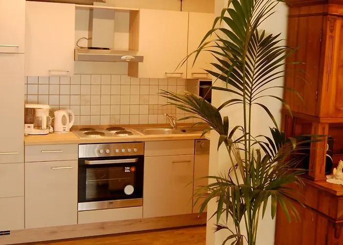 Ferienweingut Benedikt Nilles 住宿加早餐酒店 3*